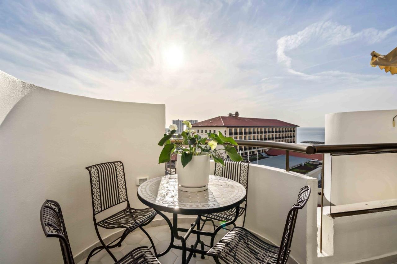 Elegant Duplex With Parking By Beachfront Stay Herzelia Εξωτερικό φωτογραφία